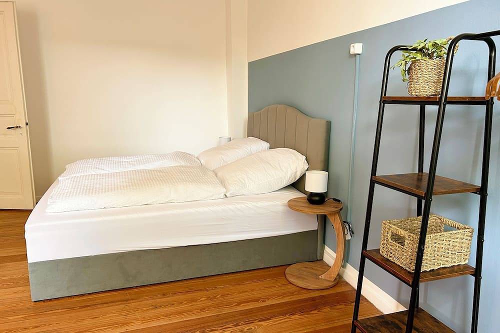 Ganze Wohnung, Labed - zentrale Fewo auf Weingut, private Terrasse, Free Wlan, 2 Schlafzimmer in Rüdesheim am Rhein, Rheingau-Taunus-Kreis