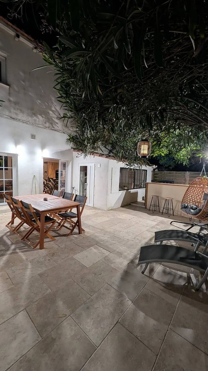 Location de vacances pour 7 personnes, avec piscine et terrasse à Saintes-Maries-de-la-Mer - 2