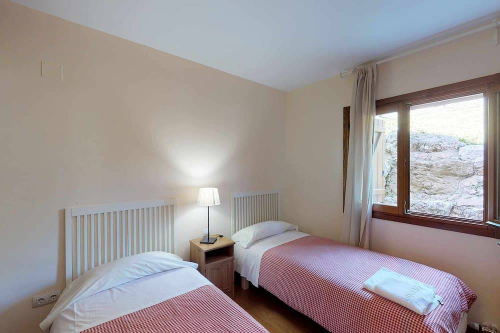 Entire apartment, Cantero 23 - tucasaenlospirineos in Escarrilla, Sallent de Gállego