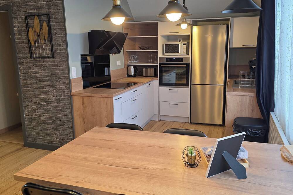 Appartement entier, Appartement 9 pers. Jardin et Piscine en centre ville in Mézidon Vallée d'Auge, Région de Lisieux