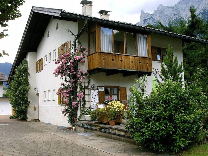 Ferienhaus für 4 Personen, mit Balkon und Garten im Mittenwald