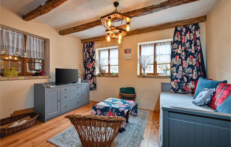 Gemütliche 2-Zimmer-Wohnung mit Terrasse und Grill in der Nähe des Flusses Petrinjčica in Sisak-Moslavina