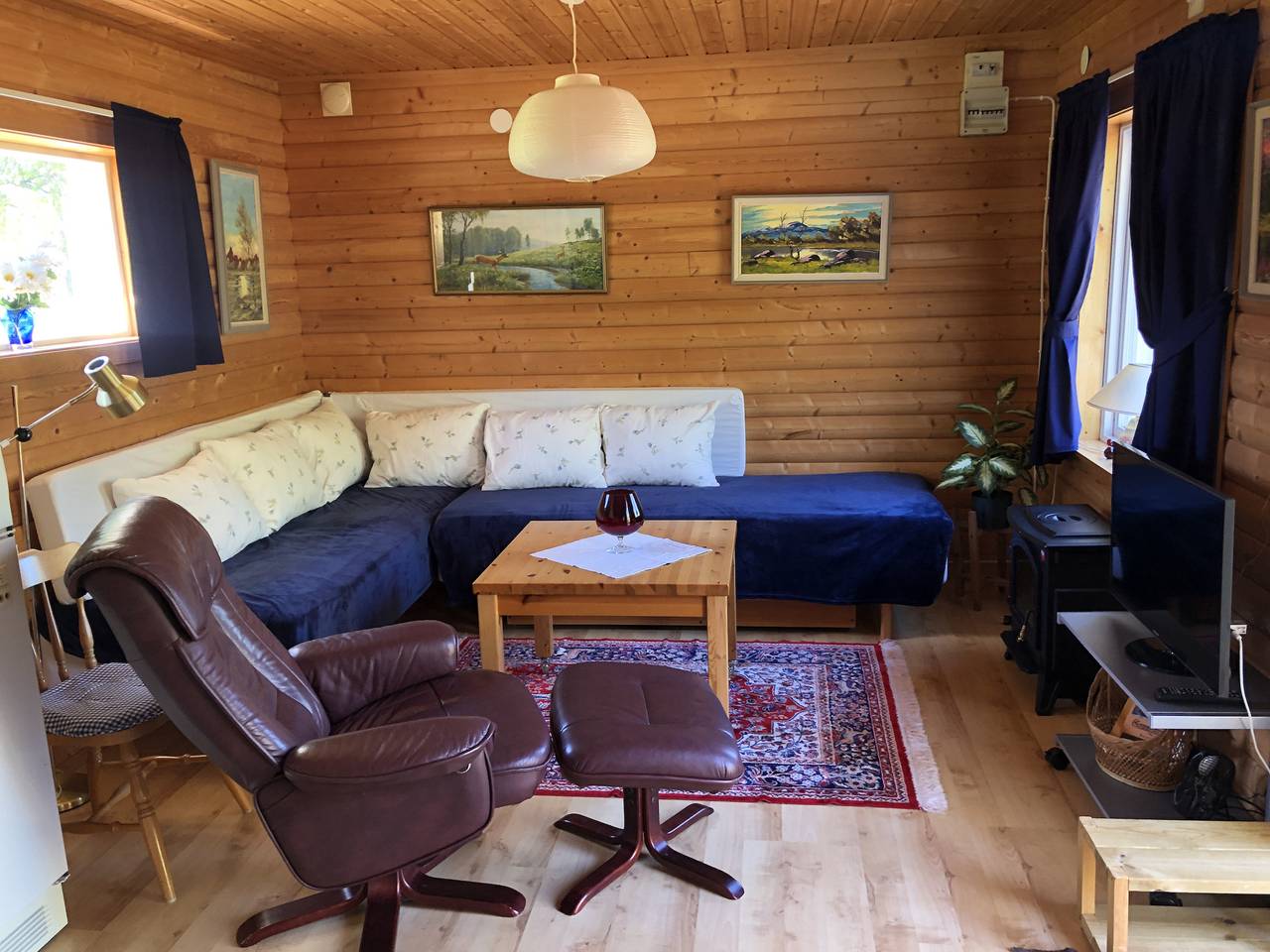 Schönes Ferienhaus am See mit Boot in Dalsland