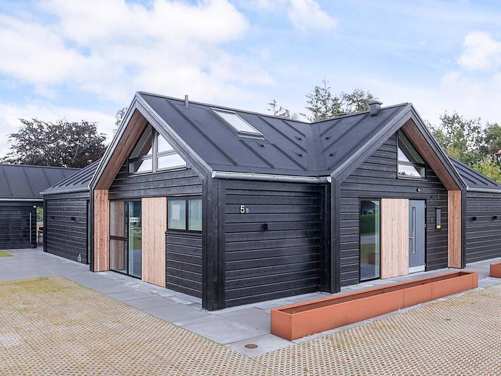 Ferienhaus für 12 Personen, mit Whirlpool und Terrasse sowie Sauna am Mariagerfjord