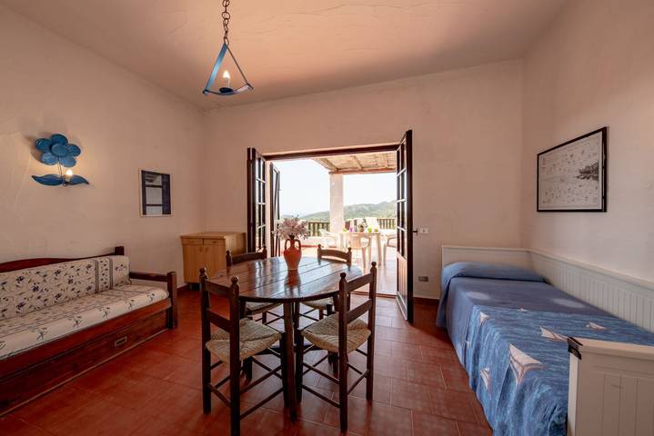 Ferienhaus für 3 Personen mit Meerblick in Santa Margherita di Pula, Pula und Umgebung
