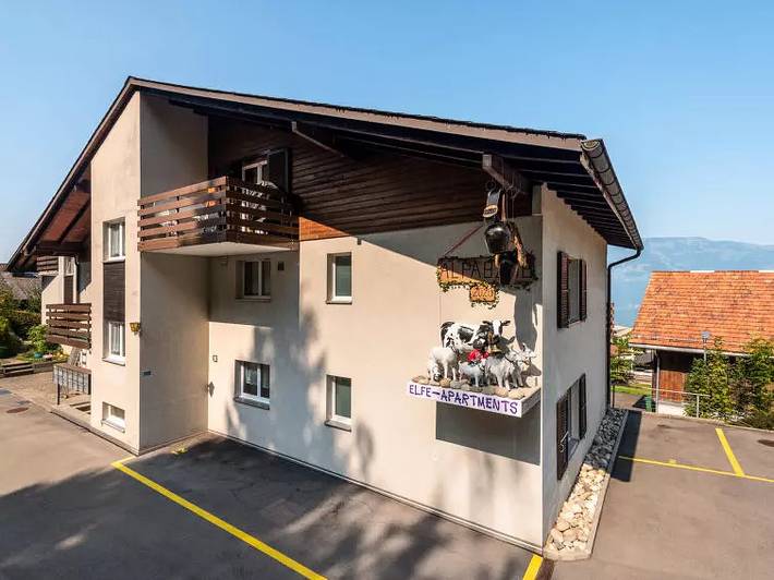 Hütte für 6 Personen, mit Balkon am Vierwaldstättersee