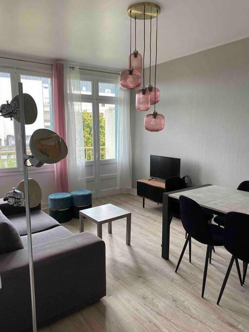 Appartement entier, Bel appartement centre ville de Vierzon in Vierzon, Région de Vierzon