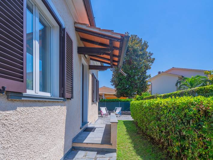 Location de vacances pour 4 personnes, avec terrasse et jardin, animaux acceptés dans Marina di Pietrasanta - 3