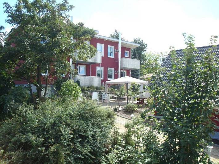 Ferienhaus für 2 Personen, mit Seeblick und Balkon sowie Garten, mit Haustier in Zislow