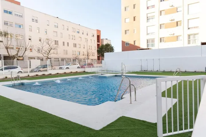 Ferienwohnung für 6 Personen, mit Pool und Ausblick sowie Terrasse - 1