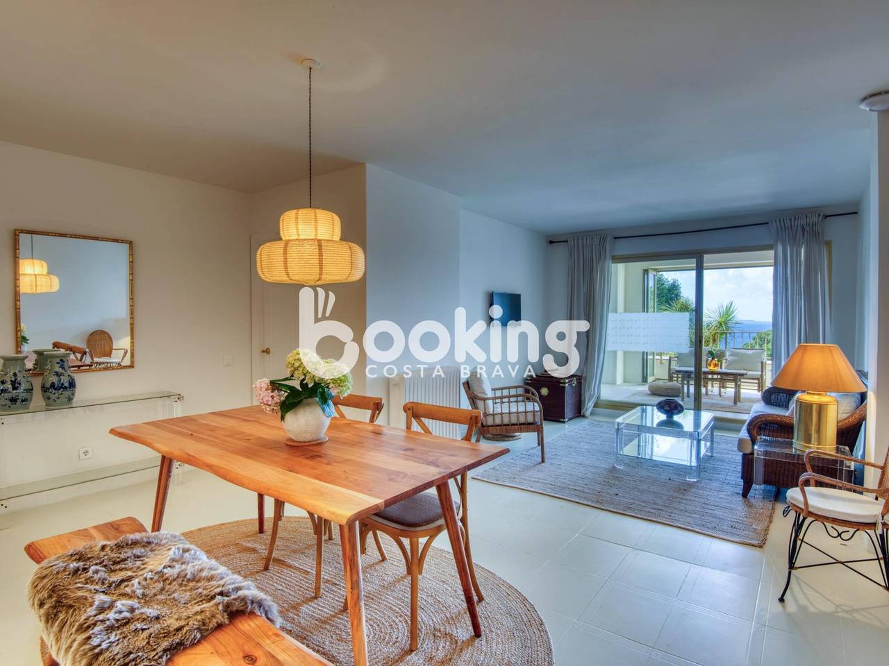 Apartamento vacacional entero, Encantador apartamento en Sant Feliu con piscina comunitária y vistas al mar in Sant Feliu de Guíxols, Costa Brava