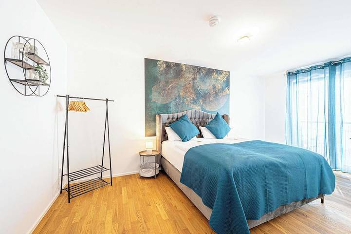 Ganze Wohnung, Lit Living: Luxus | Box Spring | Parking | Balcony in Ludwigshafen, Kurpfalz