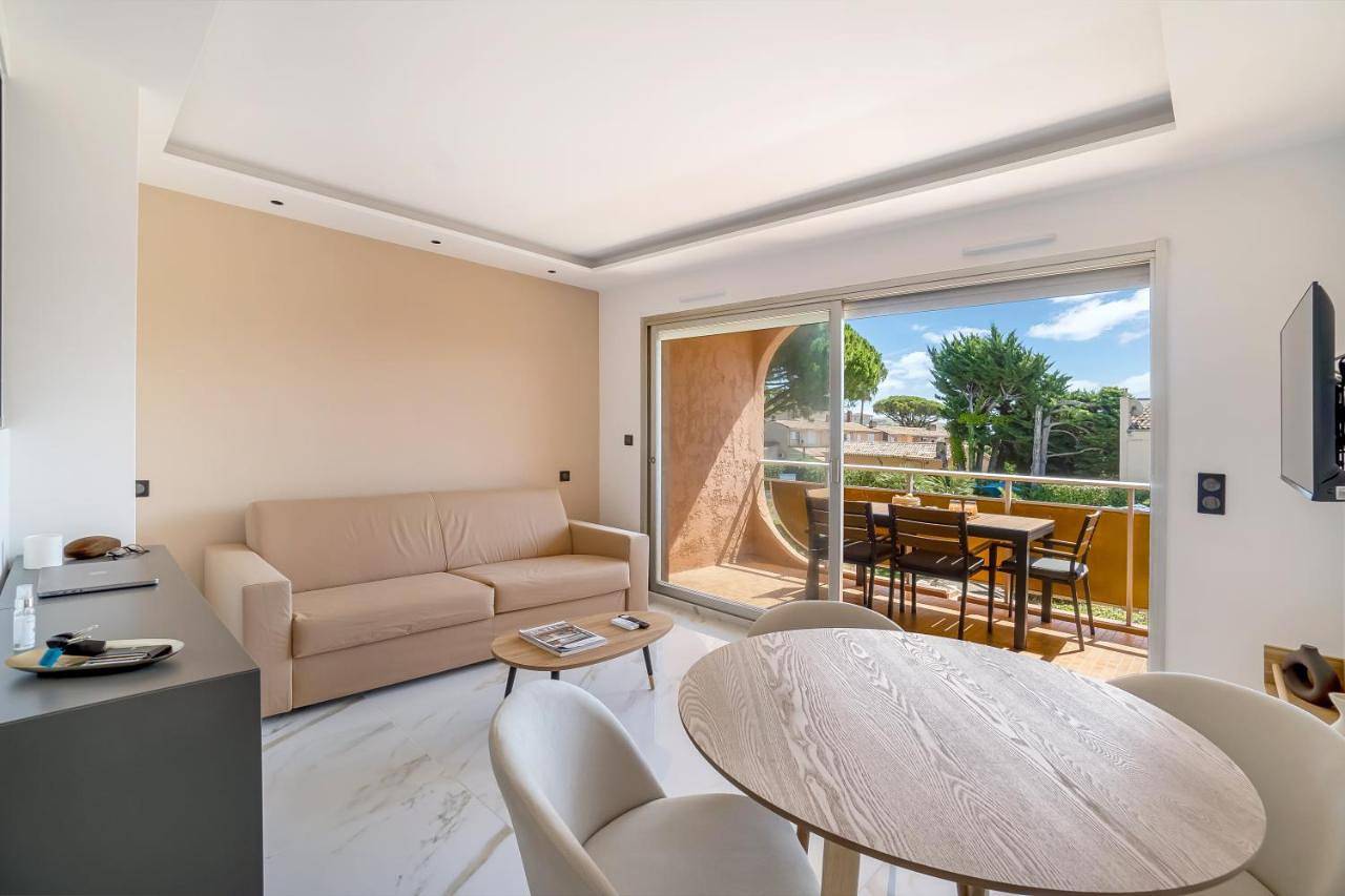 Eden Azur - Résidence Hôtelière in Golfe-Juan, Vallauris