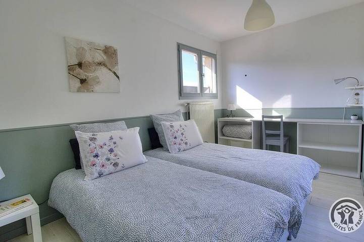 Location de vacances pour 3 personnes, avec jardin à Chaponnay - 2