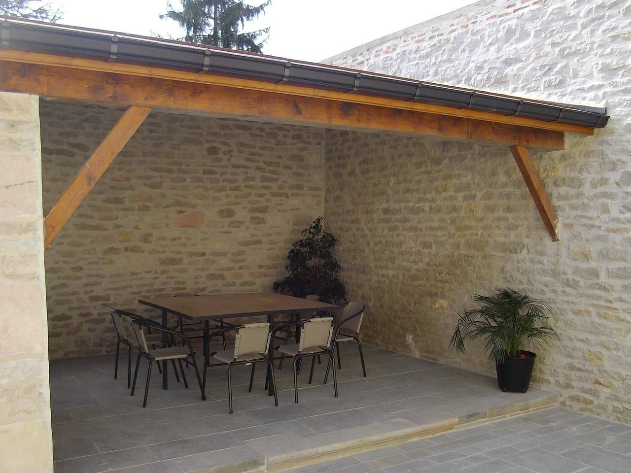Charmantes Steinhaus mit Terrasse und Parkplatz nahe Cîteaux in Gerland, Beaune und Umgebung