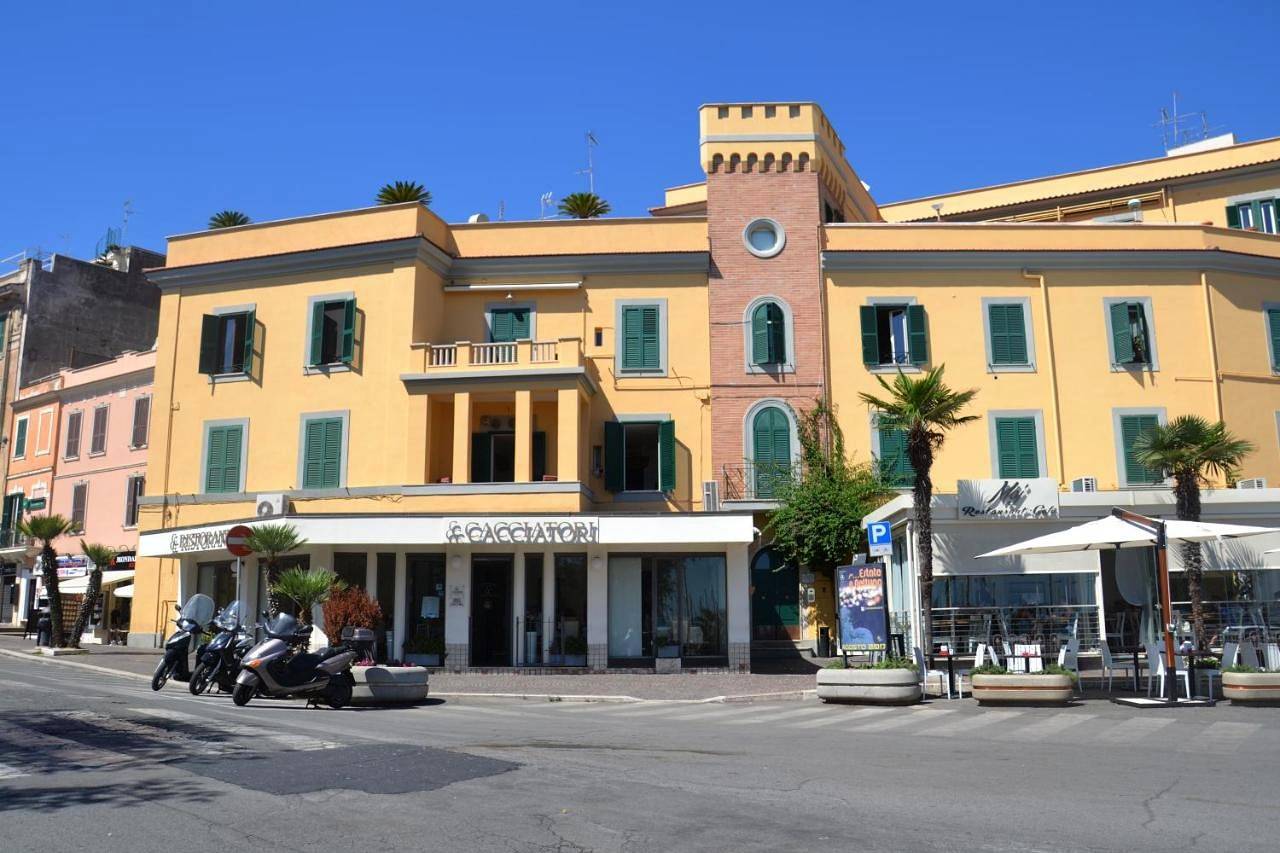 Appartamento intero, Apartment with Sea View in Nettuno, Provincia di Roma