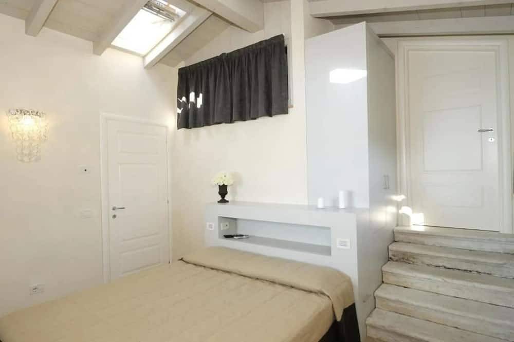 Luxury Villa rental Lake Garda - Italy in Toscolano-Maderno, Garda Mountains