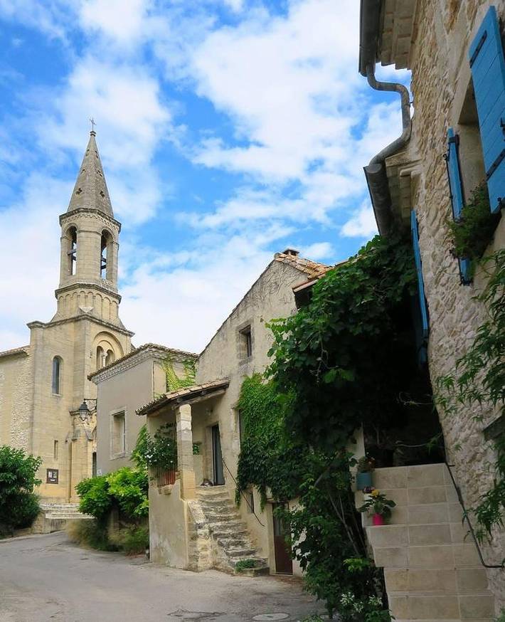 Location de vacances pour 2 personnes, avec piscine ainsi que jardin et jacuzzi à Saint-Maximin (Nimes) - 4