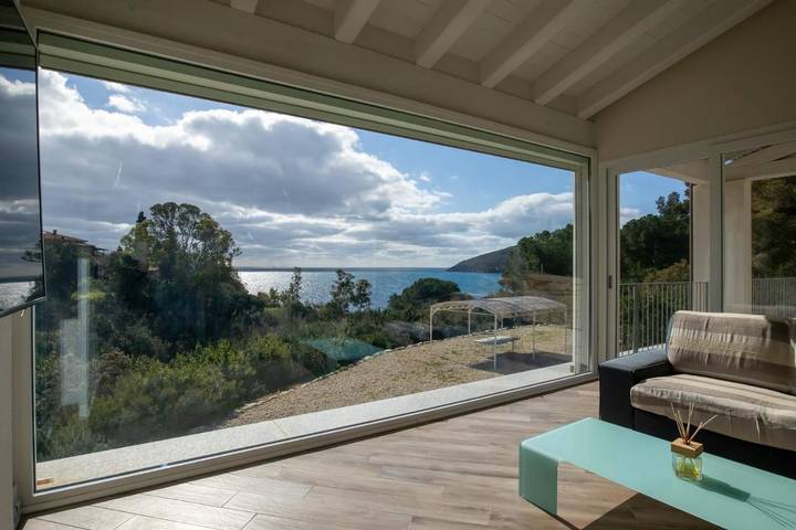 Ferienhaus für 6 Personen, mit Ausblick und Garten in Lacona - 4