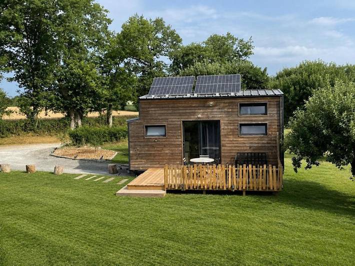 Location de vacances pour 4 personnes, avec Terrasse et Jardin ainsi que Piscine et Vue à L'Absie