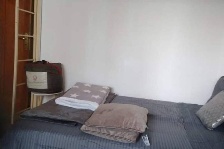 Entire apartment, Excellent studio apartment for weekend rentals in Villeurbanne, Lyon region