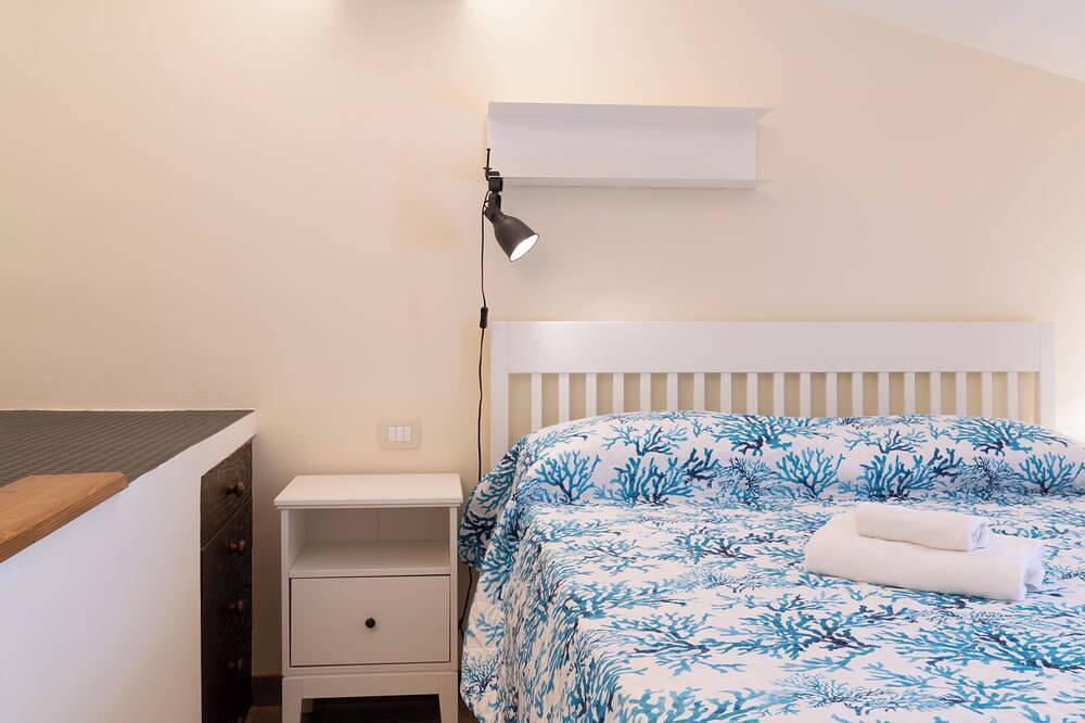 Entire apartment, Scilla appartamento Marina Grande solo 40 mt dal mare (appartamento Stromboli) in Scilla, Tyrrhenian Coast Kalabria