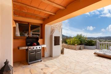 Villa in Santa Eulària des Riu, Ibiza Osten für 6 