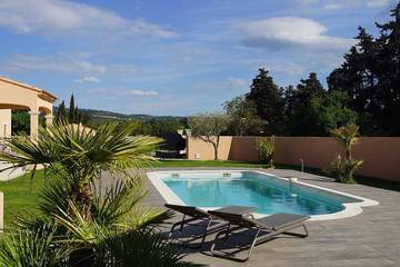 Chambre d’hôte pour 2 personnes, avec piscine et jardin à Saumane-de-Vaucluse