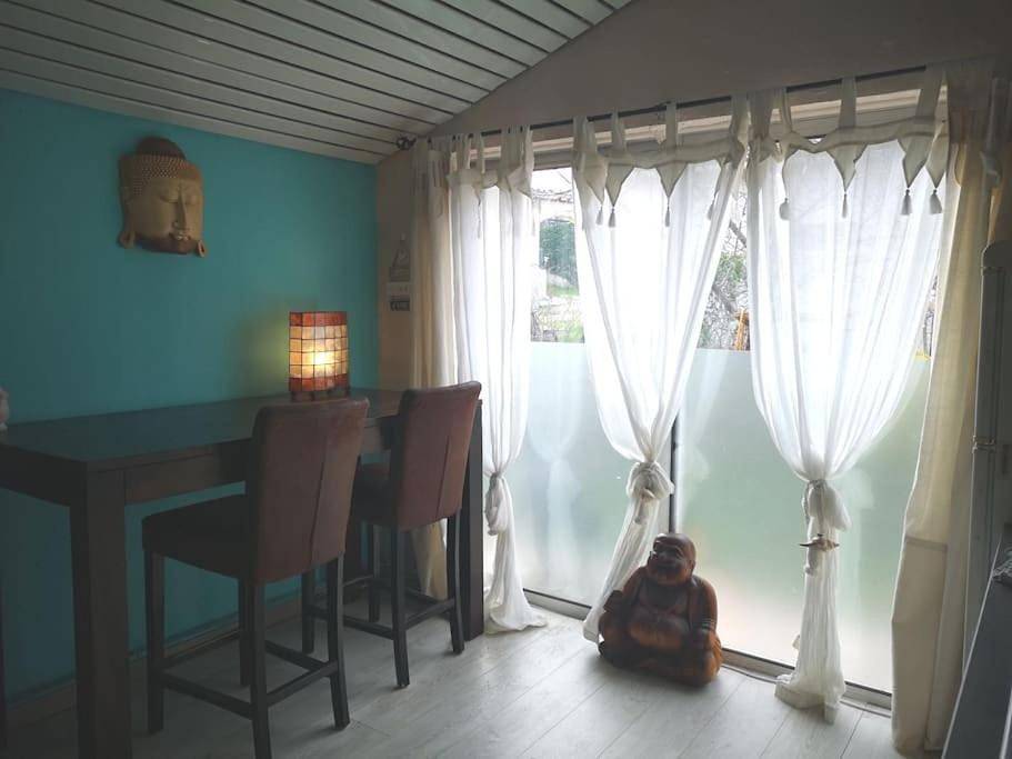 Appartement entier, One-Bedroom Apartment in Saint-Jean-de-Védas, Côte méditerranéenne (France)