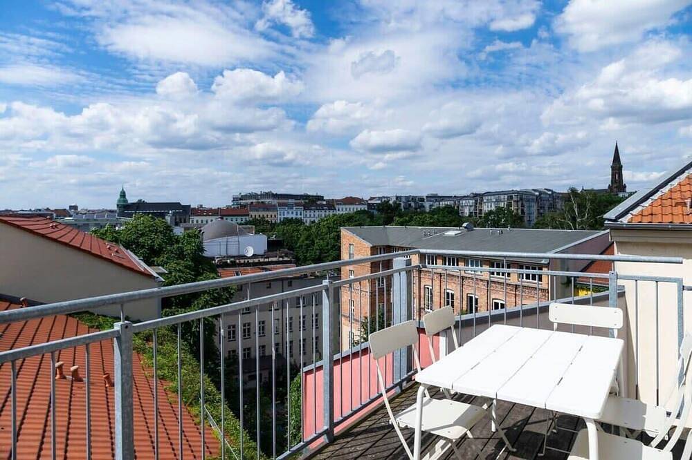 Entire apartment, Urban Rooftop Apartment - Berlin Mitte - A/C in Mitte Berlin, Berlin