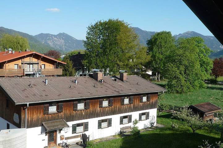 Single Apartment Nr. 9, 2.Og, Ostbalkon - Gästehaus Johanna in Bad Wiessee, Bayerische Alpen