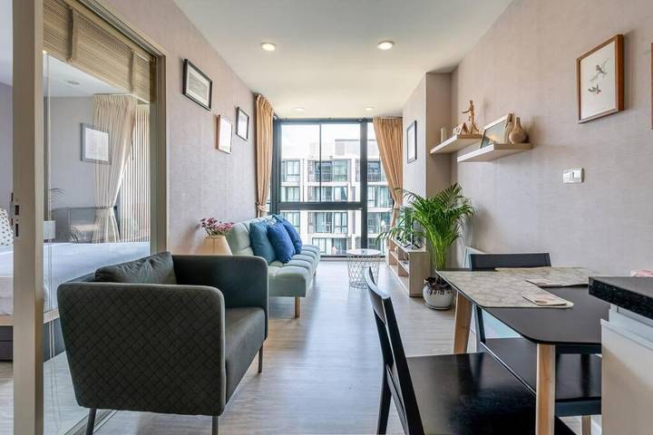 Ferienwohnung für 2 Personen, mit Pool und Ausblick sowie Balkon in Chiang Mai