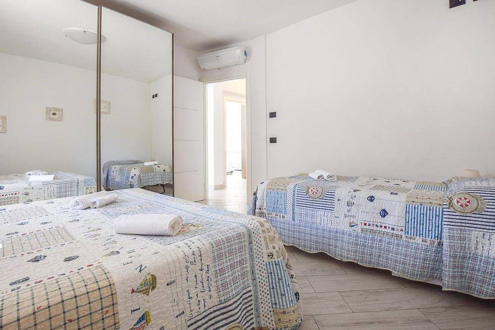 Appartamento intero, 3 bedroom pet friendly apartment in Moneglia in Moneglia, Riviera di Levante