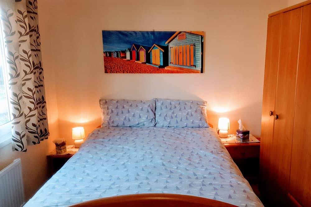 Harvey’s Hideaway Lodge - 6Berth(Superior), Child & Pet Friendly, Private Beach in Bembridge, Isle of Wight