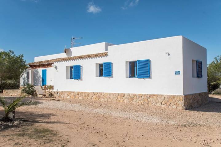 Ferienhaus für 8 Personen, mit Terrasse und Garten sowie Pool auf Formentera - 4
