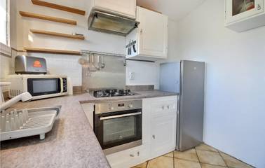 Maison De Vacances pour 4 Personnes dans Saint-Denis-du-Pin, Région de Saint-Jean-d'Angély, Photo 4