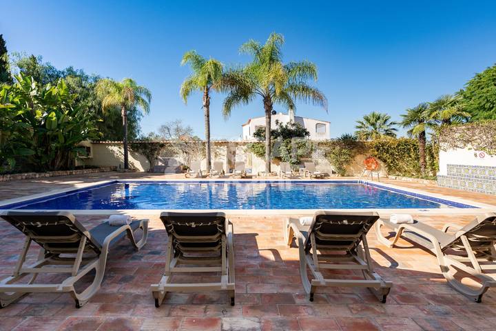 Location de vacances pour 10 personnes, avec jardin et terrasse à Armação de Pera - 3