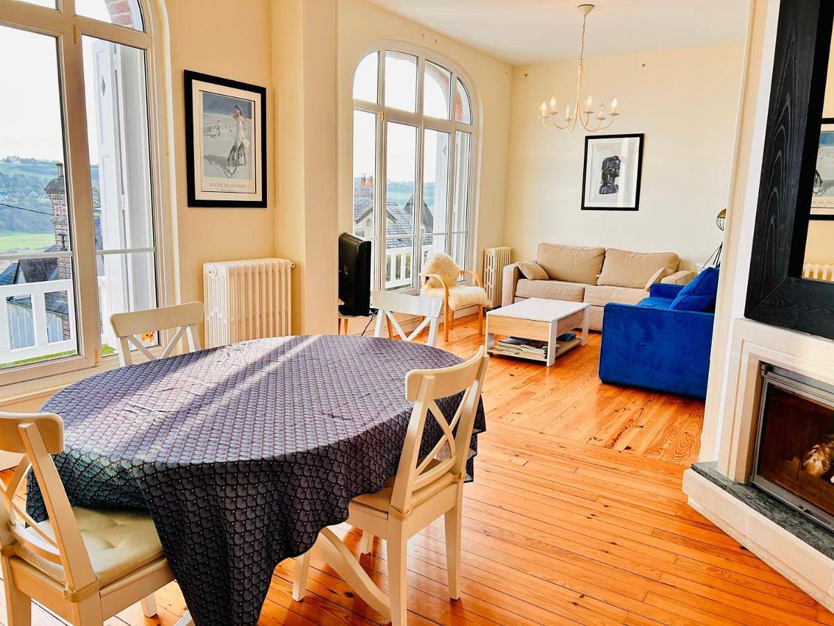 Appartement entier, One-Bedroom Apartment in Pourville-sur-Mer, Hautot-sur-Mer