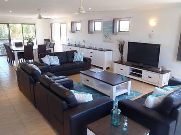 Holiday Home for 15 People in Cowes (Victoria), Philip Island, Photo 2