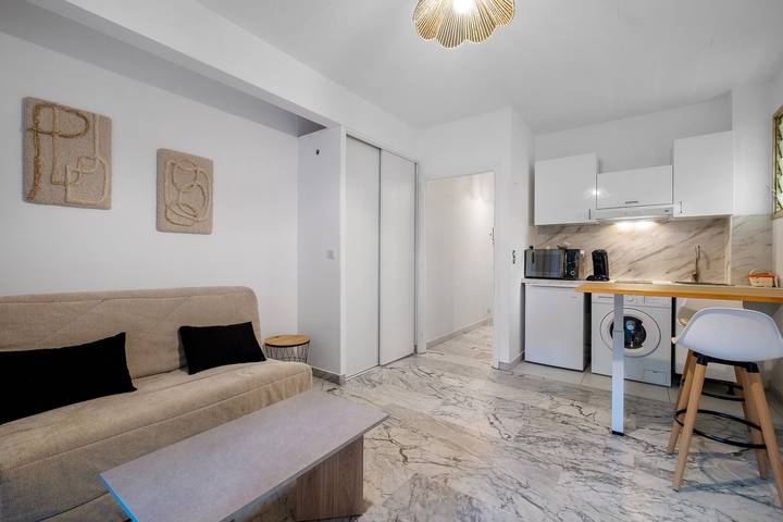 Appartement entier, Appartement 'Studio Nice' avec piscine partagée, Wi-Fi et climatisation in Nice, Côte méditerranéenne (France)