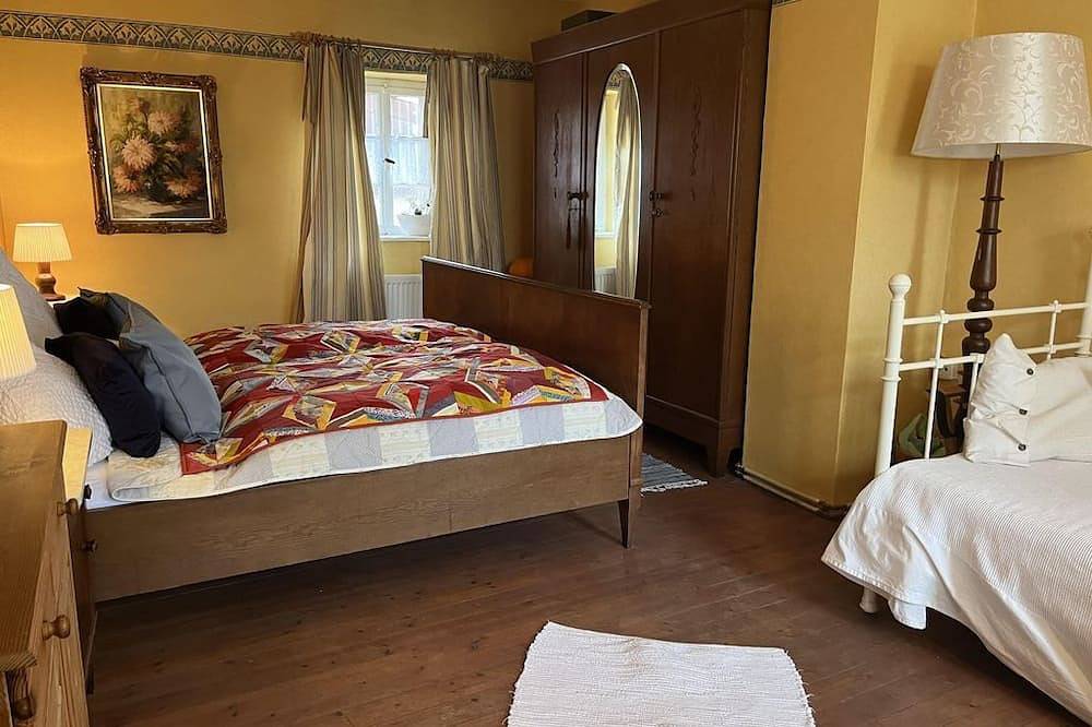Ganze Wohnung, Doppelzimmer - Schönbachhof in Silz (Pfalz), Trifelsland