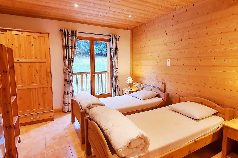 Chalet Varni dans un endroit tranquille et unique près de Megève 10km. in Notre-Dame-de-Bellecombe, Région d'Albertville