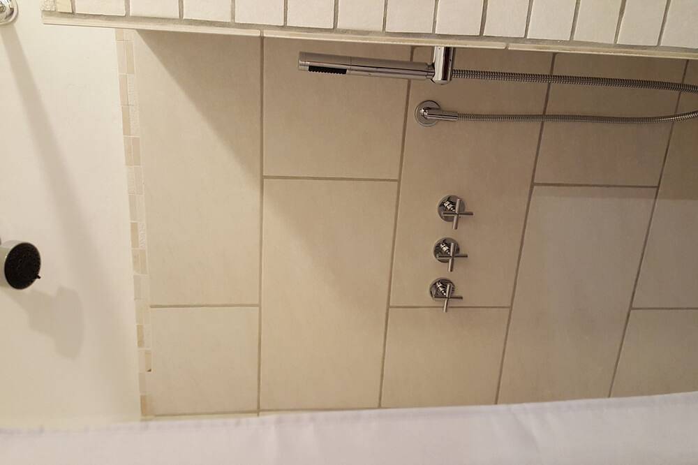 Ganze Wohnung, Top Lage: Bogenhausen Designer Wohnung in München Bogenhausen, München