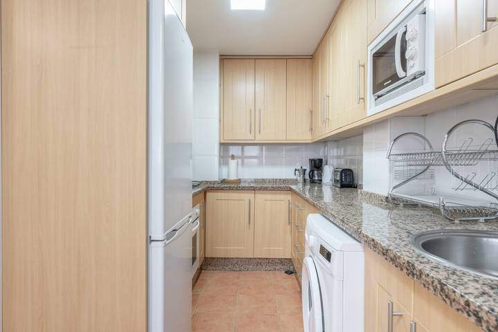 Entire apartment, Apartment '216 Central La Cala' with Wi-Fi and Air Conditioning in Playa de La Cala - El Torreón (Mijas), Mijas