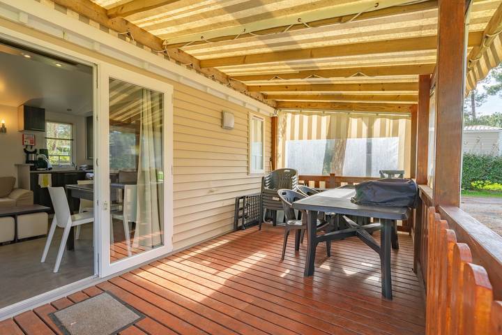 Camping pour 8 personnes, avec bassin pour enfant ainsi que jardin et jacuzzi, animaux acceptés à Les Mathes - 2