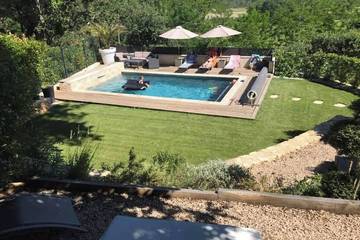 Gîte pour 8 personnes, avec jacuzzi et jardin à Serviers-et-Labaume