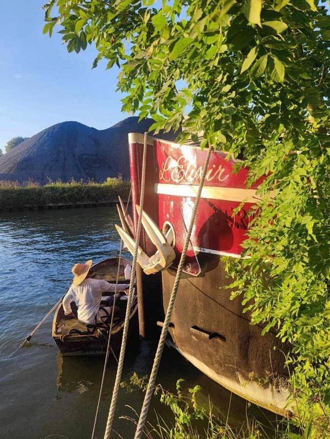 Boat adventure 1hr from Paris in Thourotte, Oise