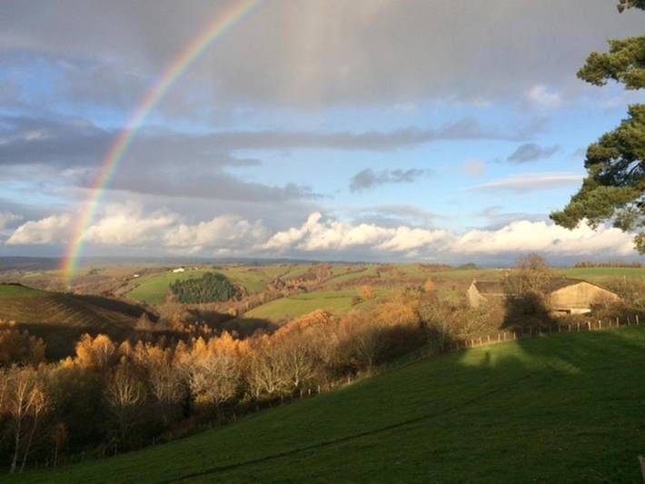 Location de vacances pour 4 personnes, avec jardin ainsi que vue et vue sur le lac dans Conques-en-Rouergue - 4