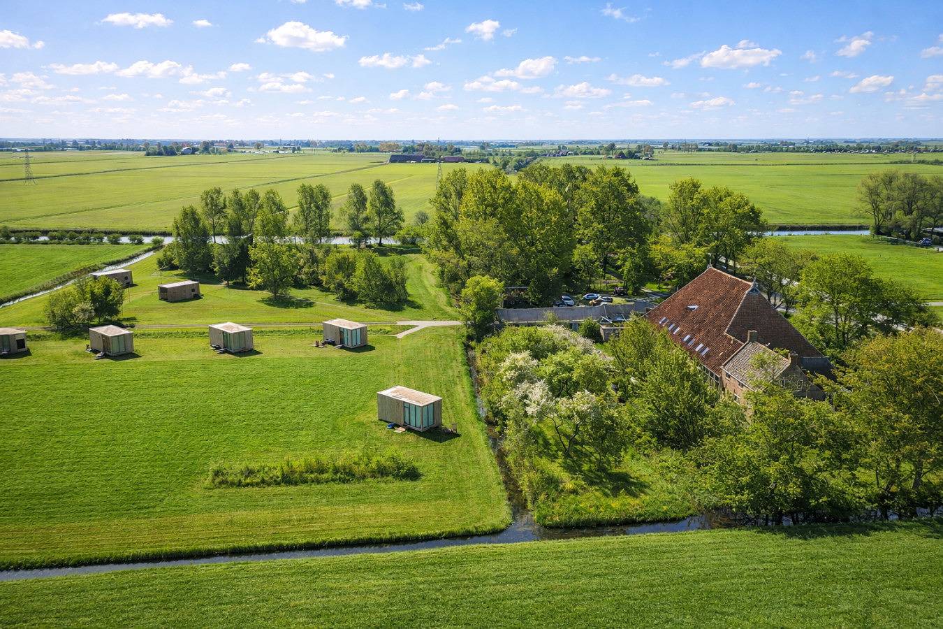 Pean-buiten — Grons Weidesuite in Littenseradeel, Friesland