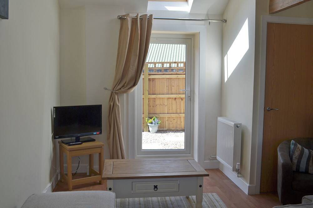 1 bedroom accommodation in Binknoll, near Royal Wootton Bassett in Royal Wootton Bassett, Wiltshire